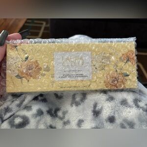 Laura geller wildflower wishes 14 multi finish eyeshadows
